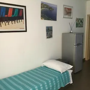 Apartment Stationhouse